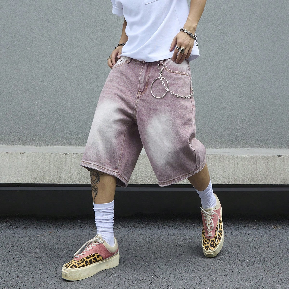 Streetwear Brand Shorts - Men's Pink Gradient Denim Shorts Vintage