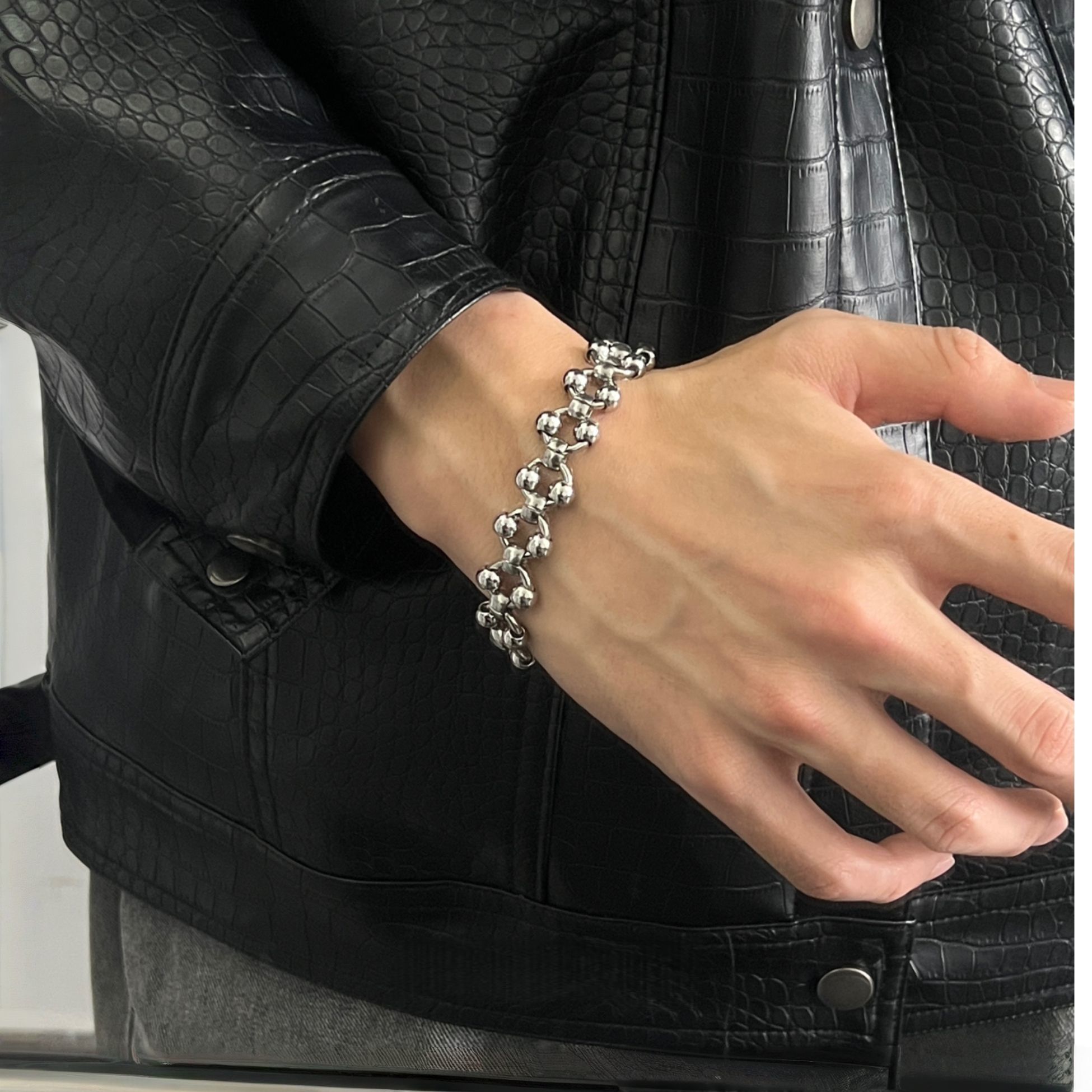 Heavy Punk Hollow Steel Bead B - огляд і ціна Streetwear Brand Niche