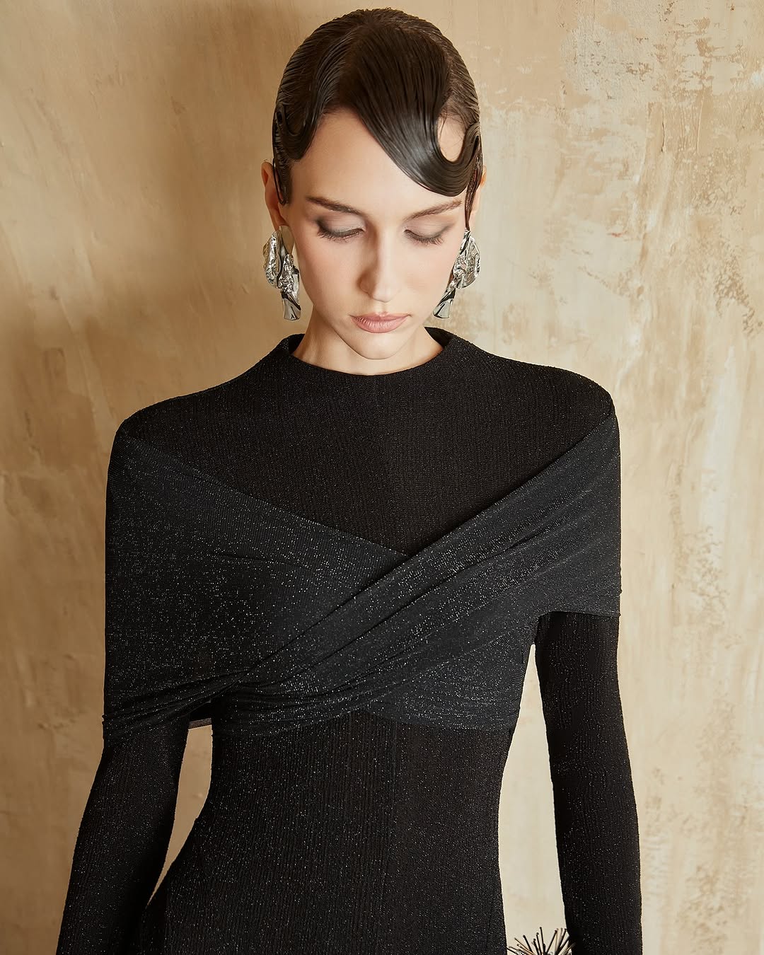 Elegant Black & White Satin Ma - огляд і ціна Off White Belt