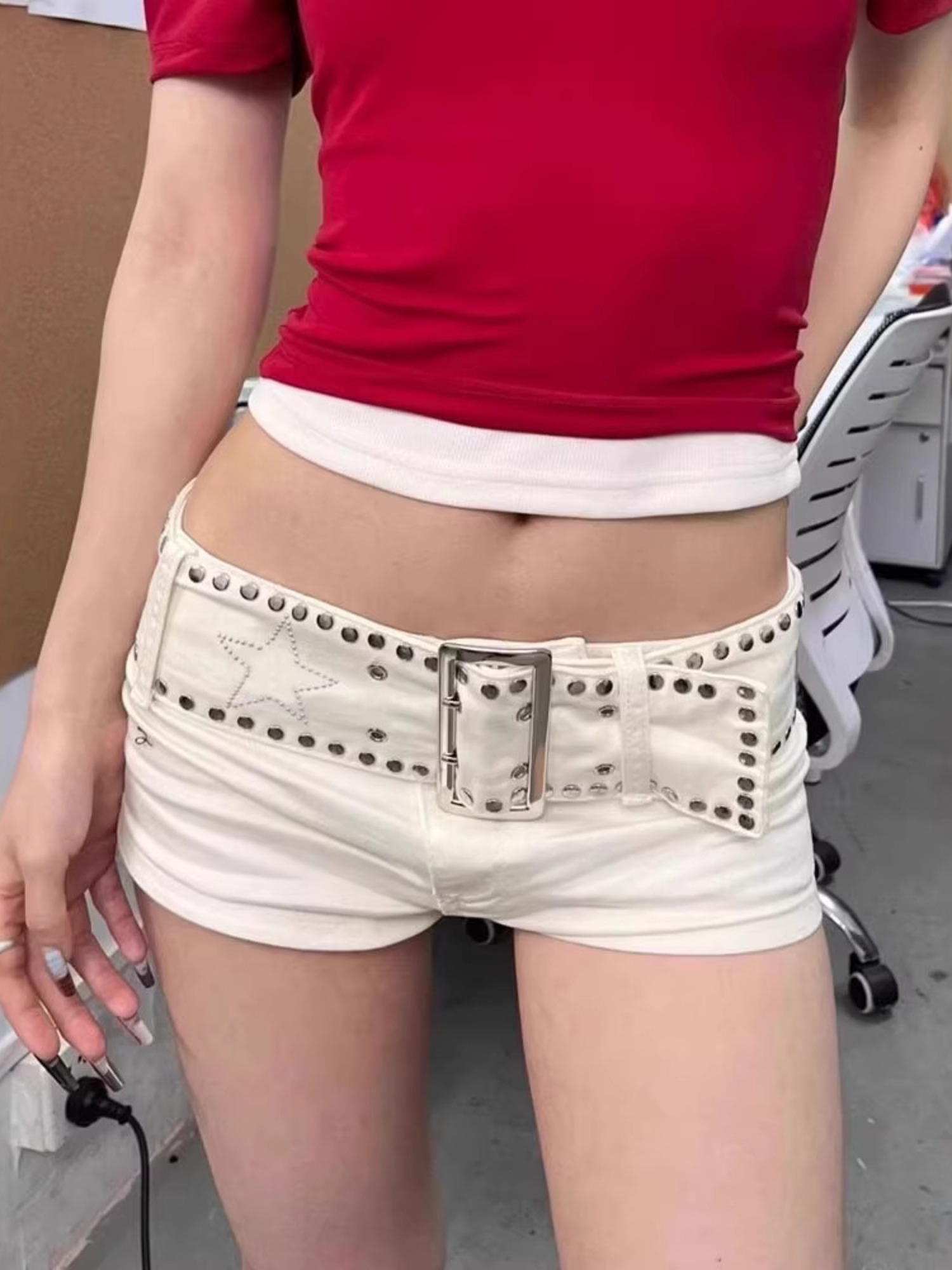 Women's Low Rise White Denim S - огляд і ціна Streetwear Brand Shorts